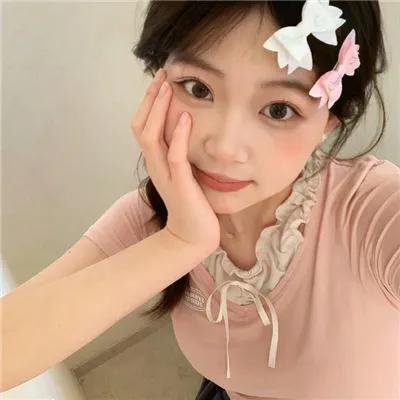 他的模样